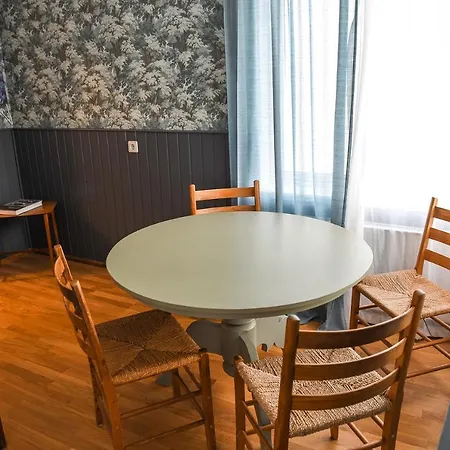 Zagorski 1 * Kuressaare
